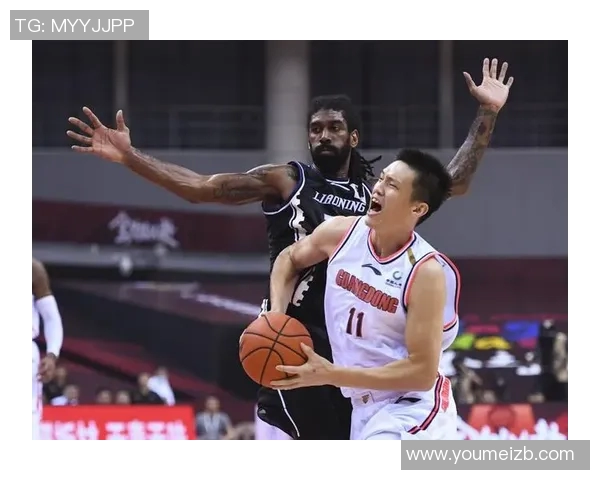 周鹏：从篮球场上的传奇到社会公益的先锋之路